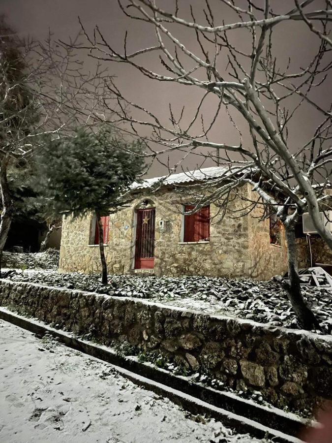 Φιλυρα Πετρινο Villa Kernitsa Bagian luar foto