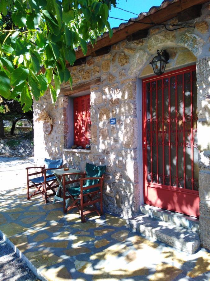 Φιλυρα Πετρινο Villa Kernitsa Bagian luar foto